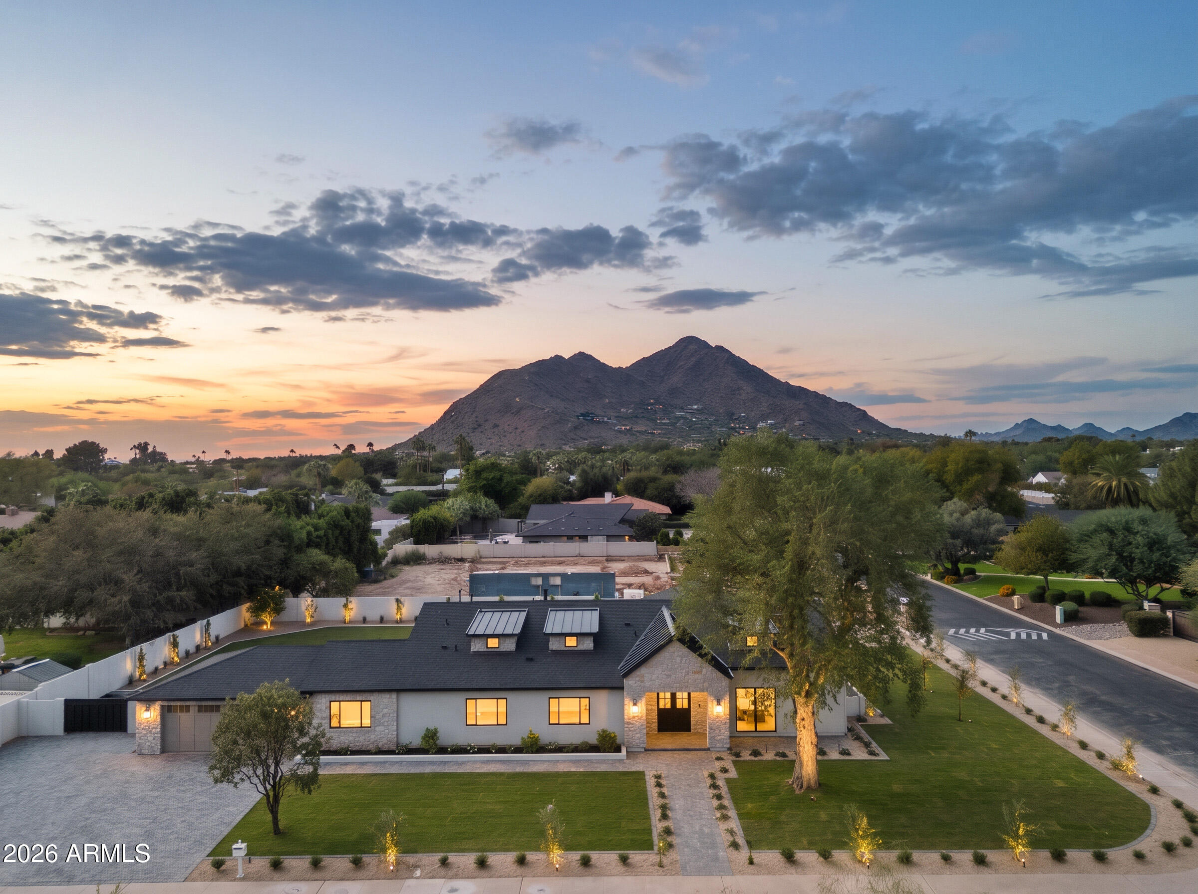 5144 N 69th Place Paradise Valley AZ