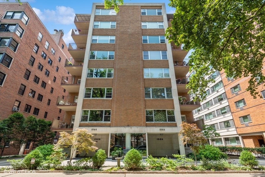 1508 Hinman Avenue Unit: 7D