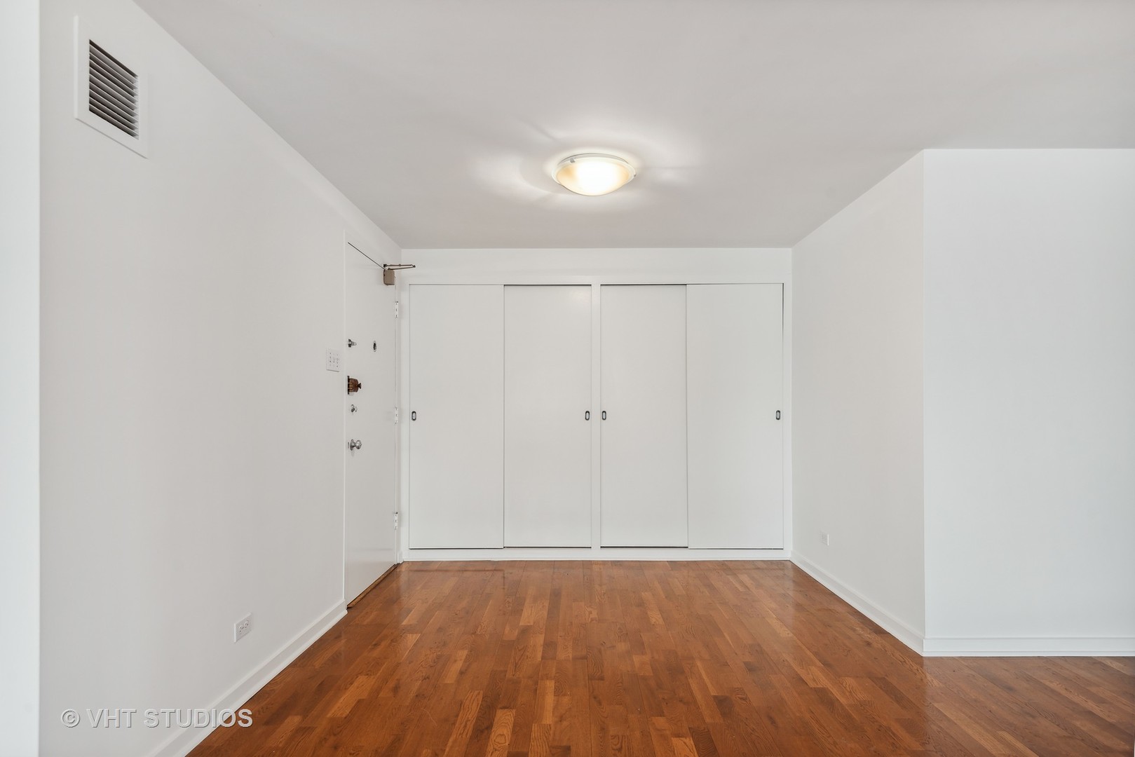 1508 Hinman Avenue Unit: 7D