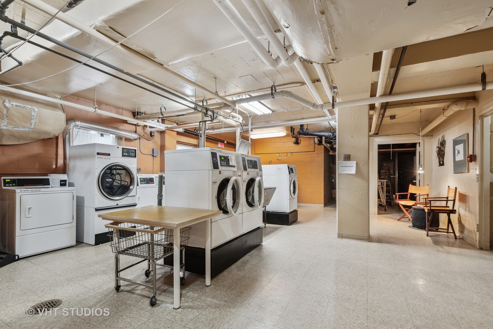 1508 Hinman Avenue Unit: 7D