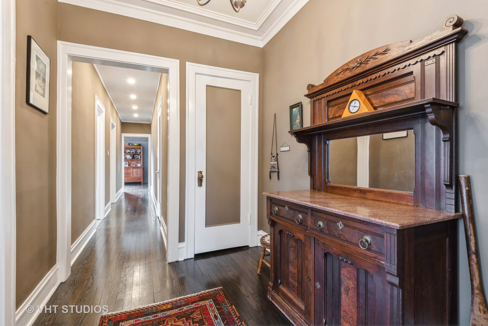 802 Forest Avenue Unit: 3