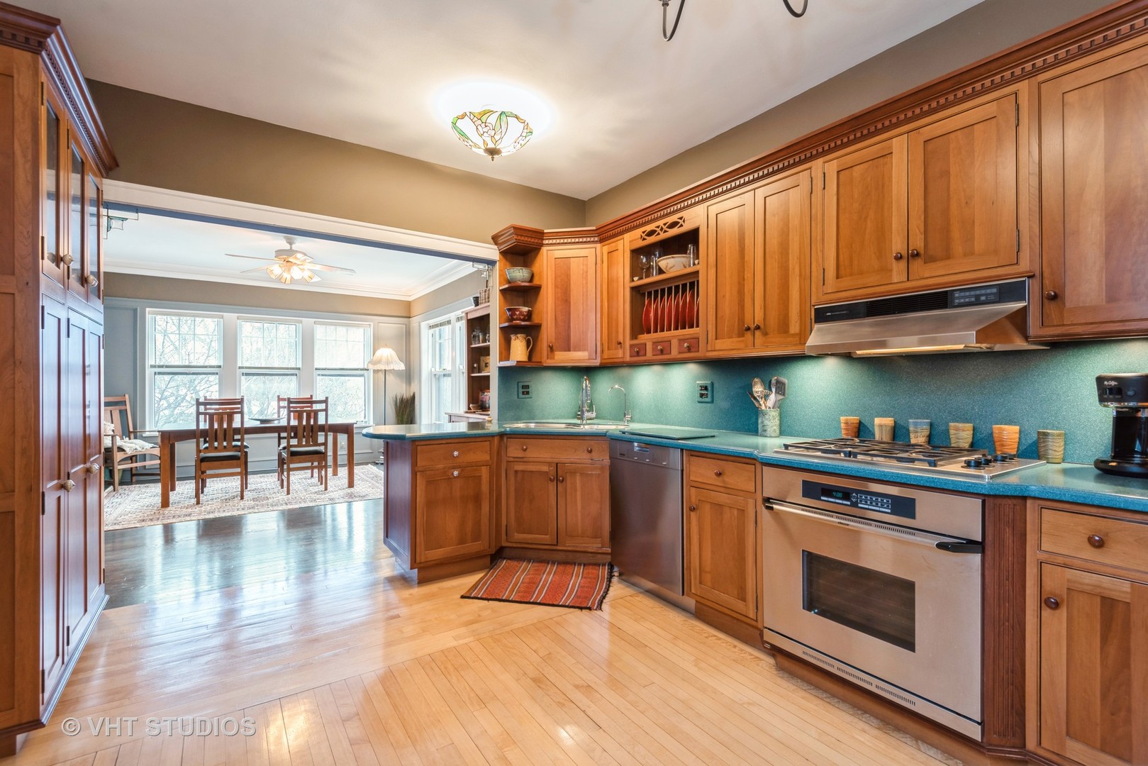 802 Forest Avenue Unit: 3