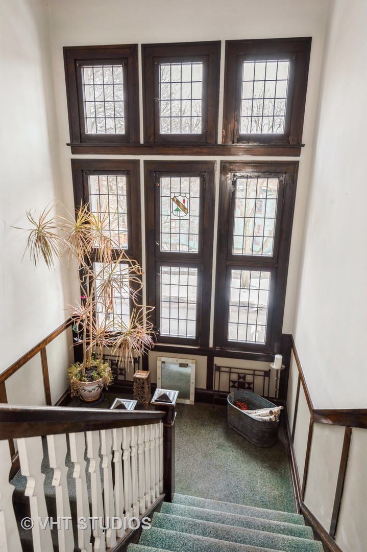 802 Forest Avenue Unit: 3