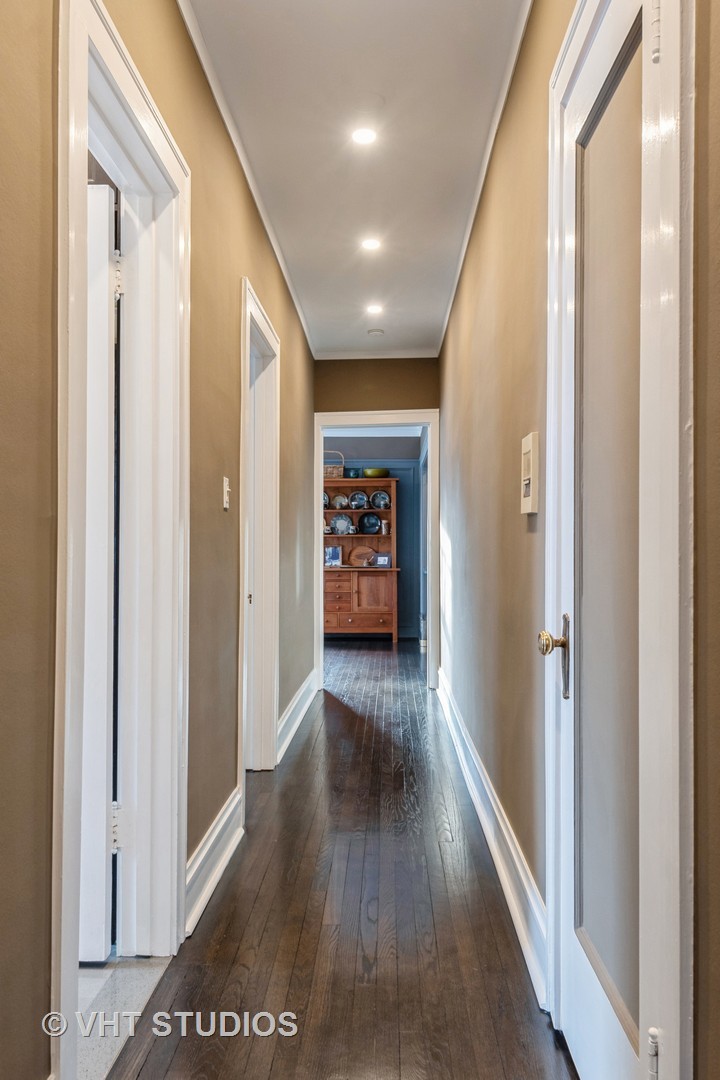 802 Forest Avenue Unit: 3
