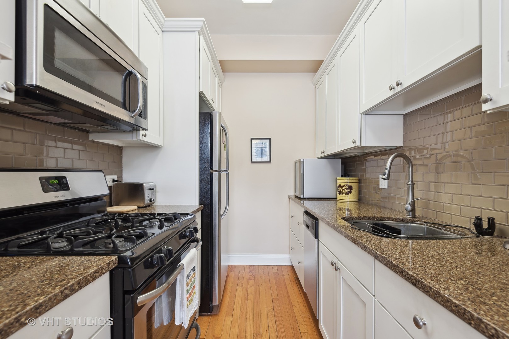 734 Noyes Street Unit: P1