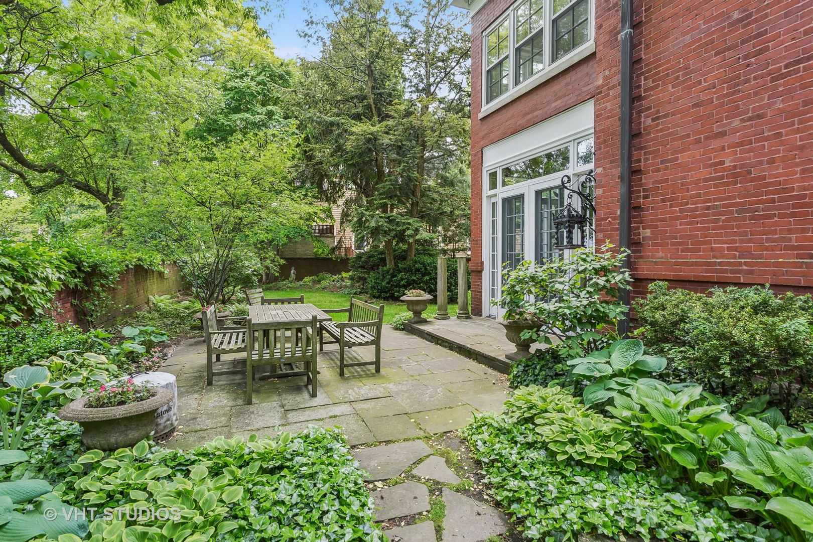 330 Greenwood Street