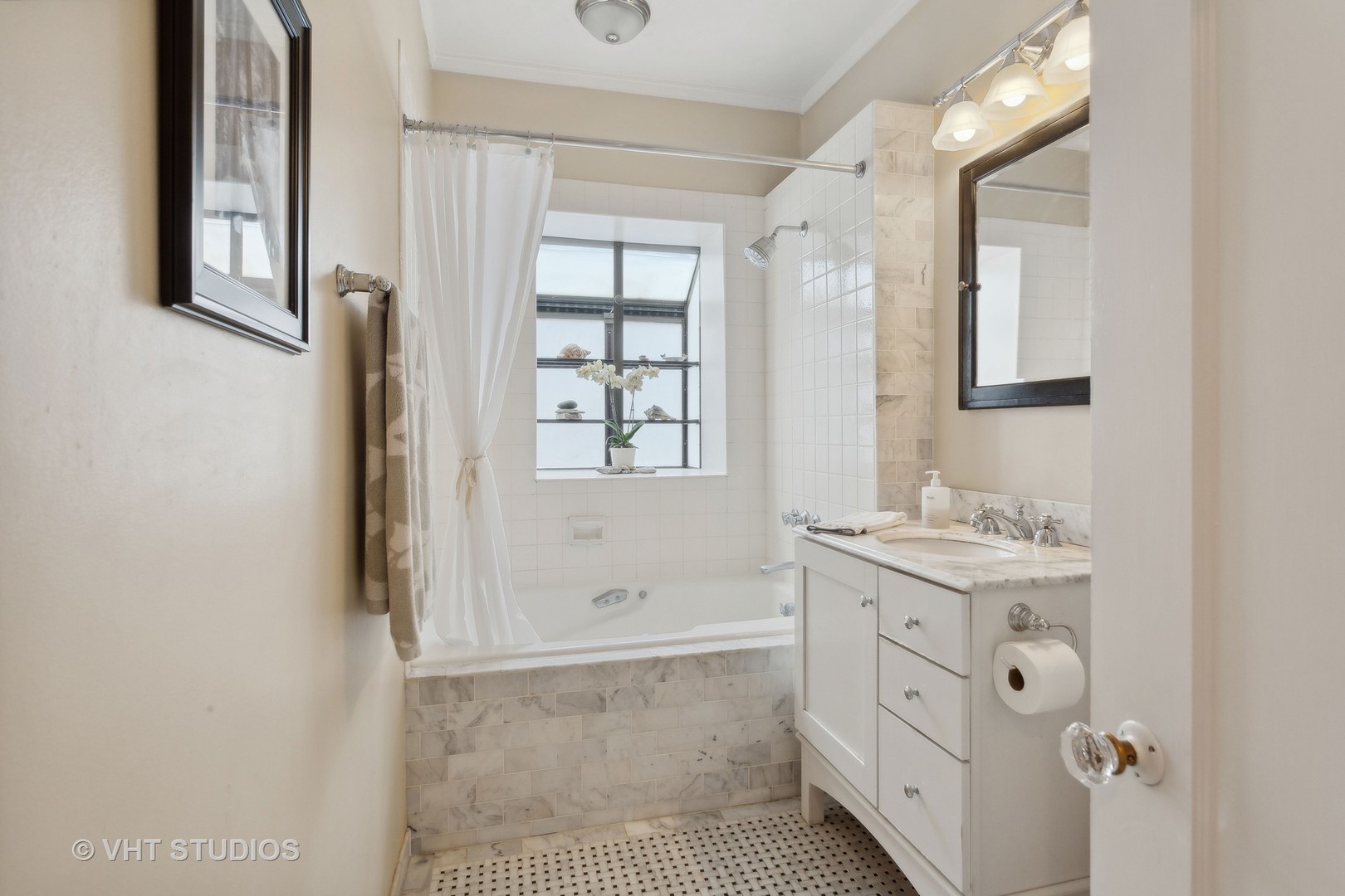 229 Main Street Unit: 3