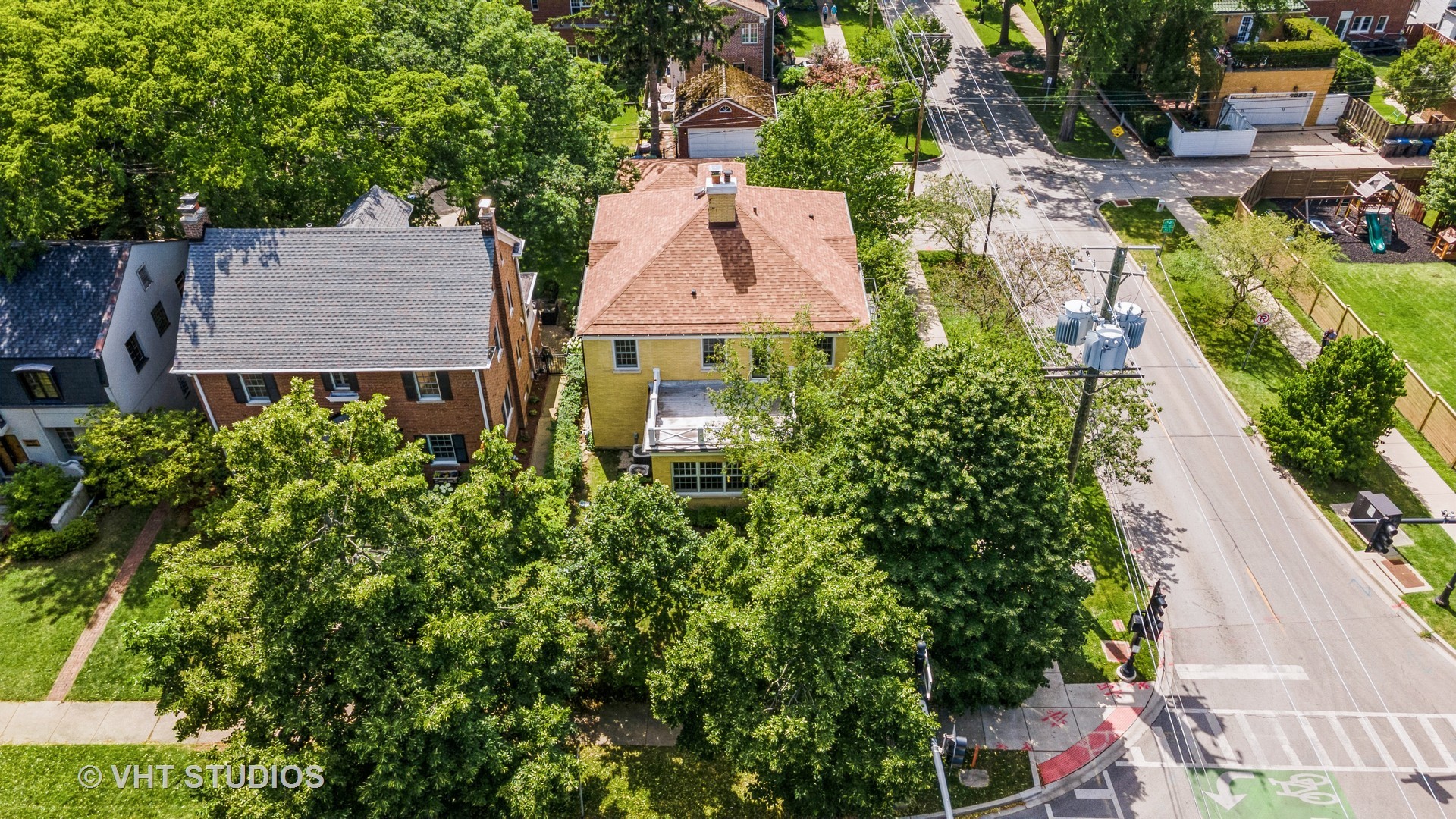 900 Isabella Street