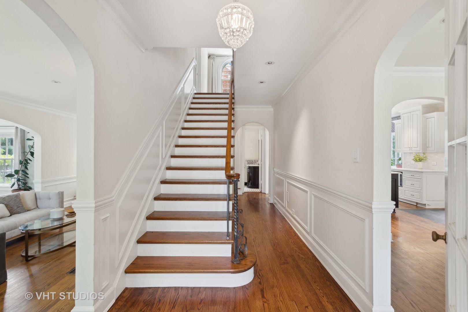 900 Isabella Street