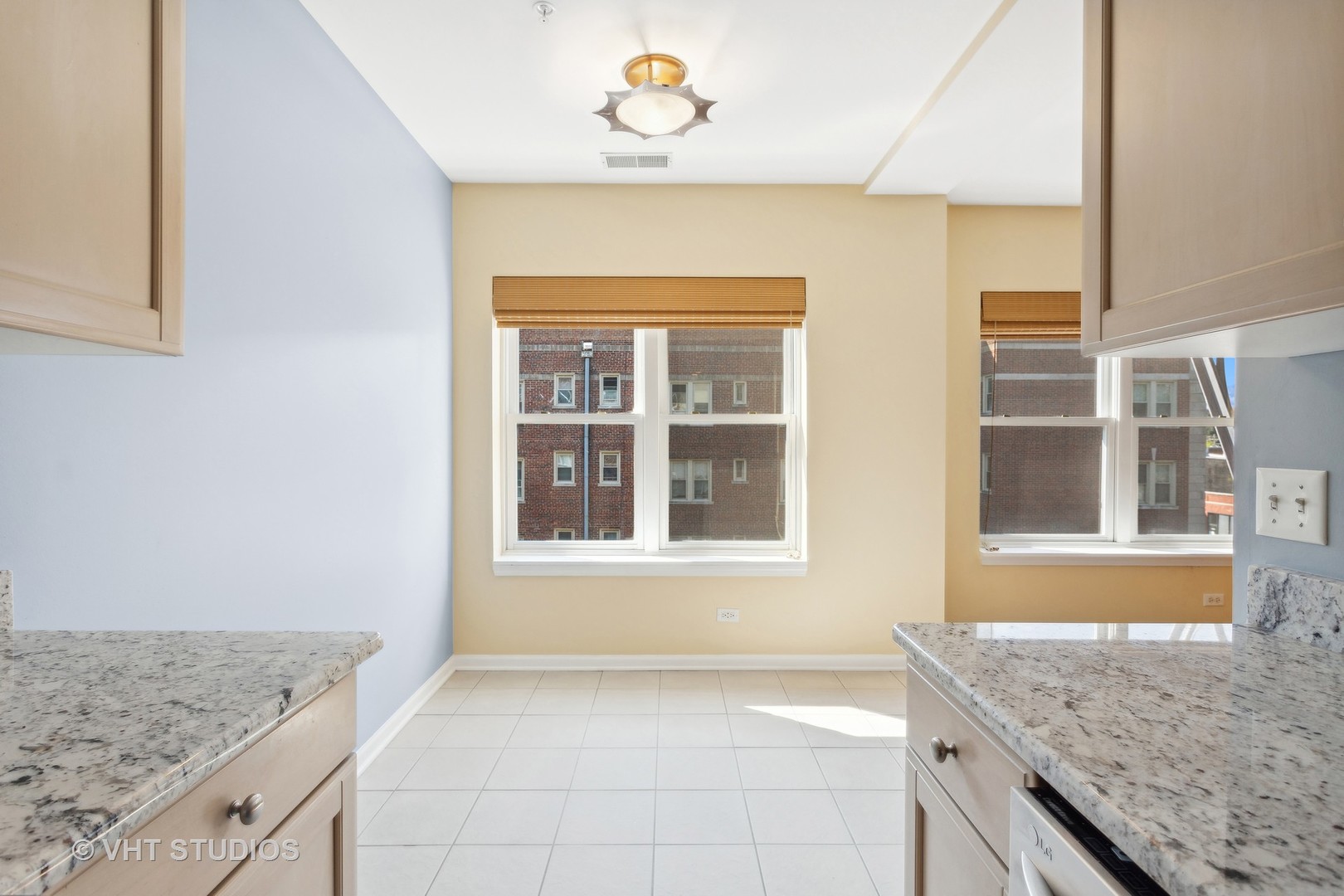1319 Chicago Avenue Unit: 302