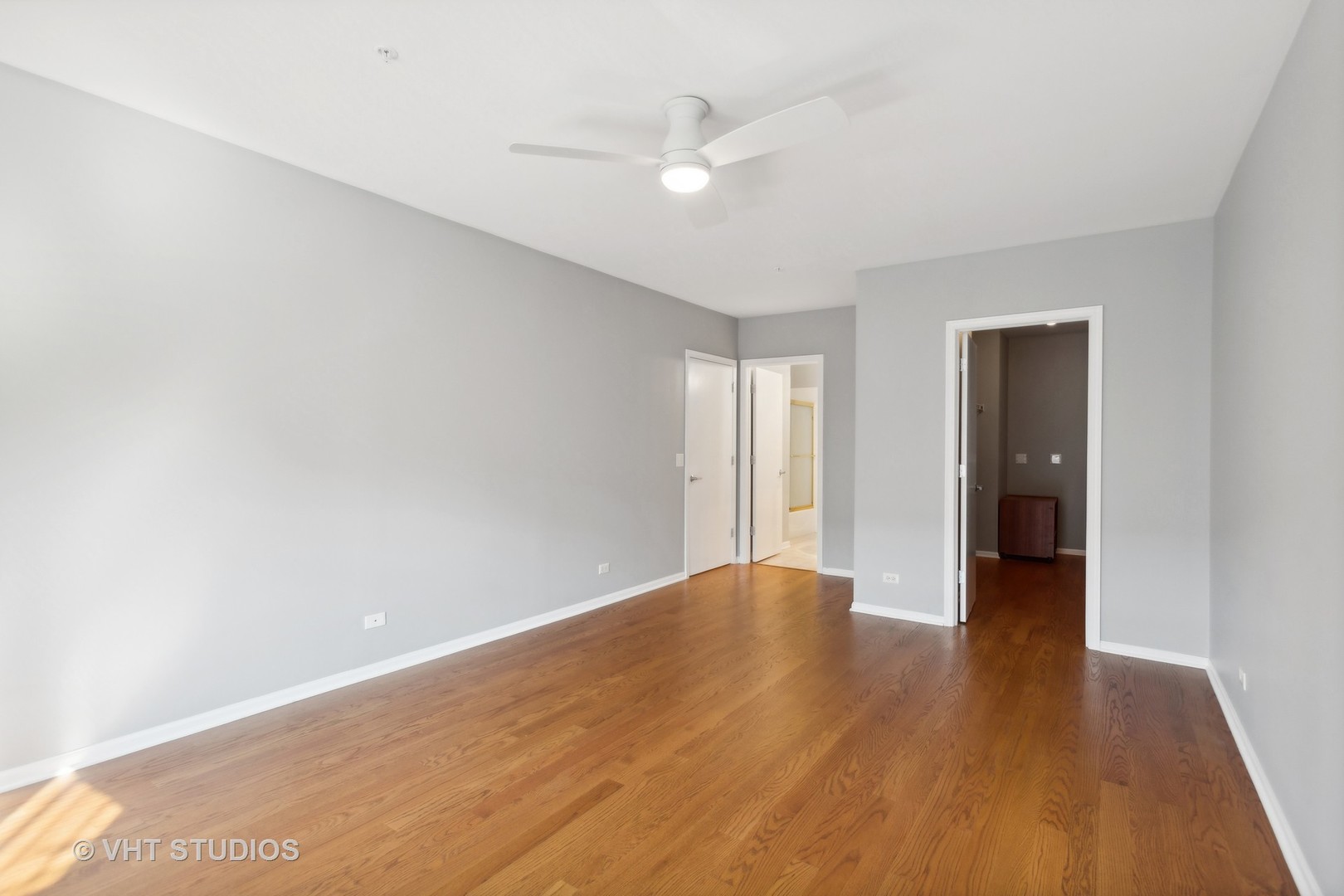 1319 Chicago Avenue Unit: 302