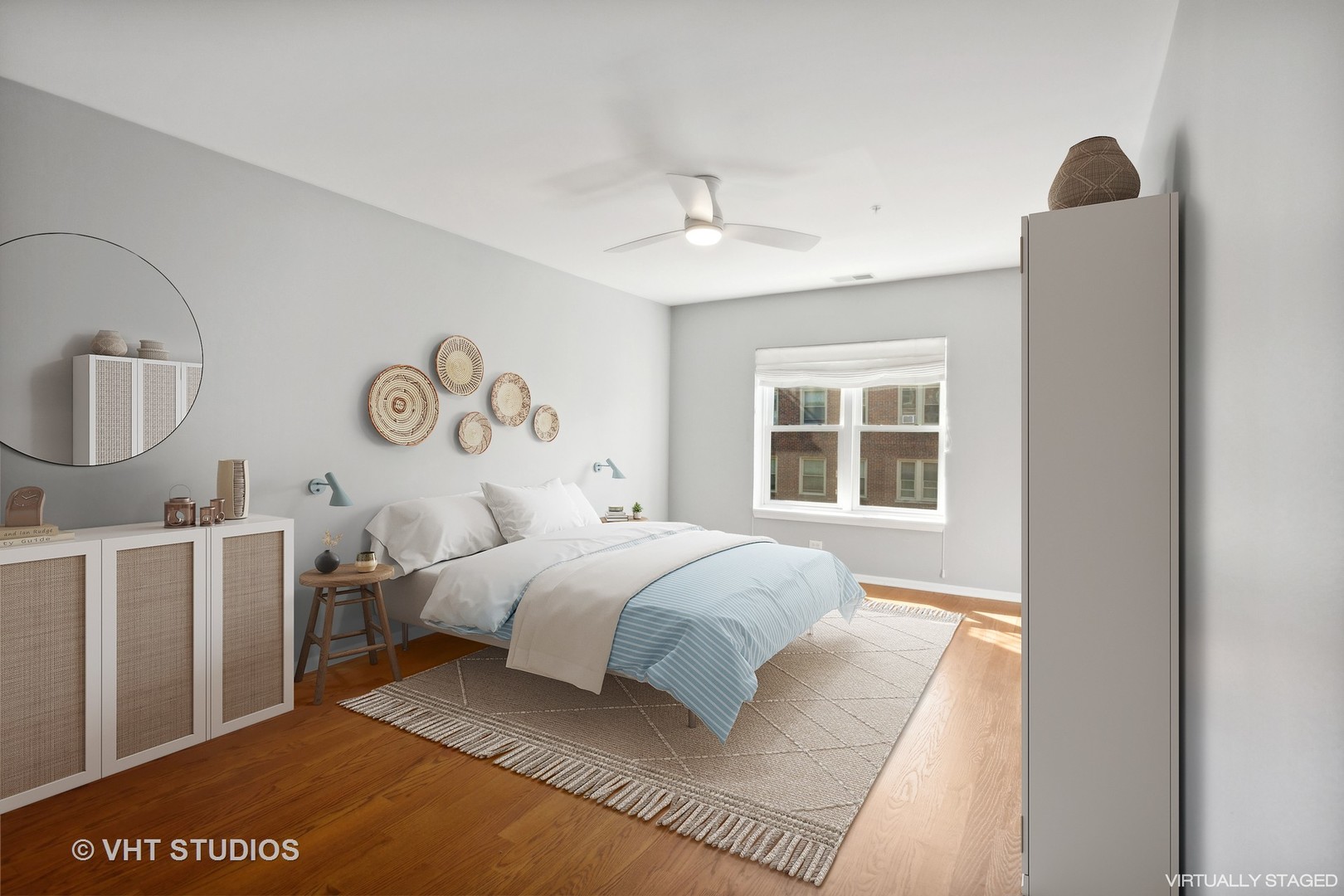 1319 Chicago Avenue Unit: 302