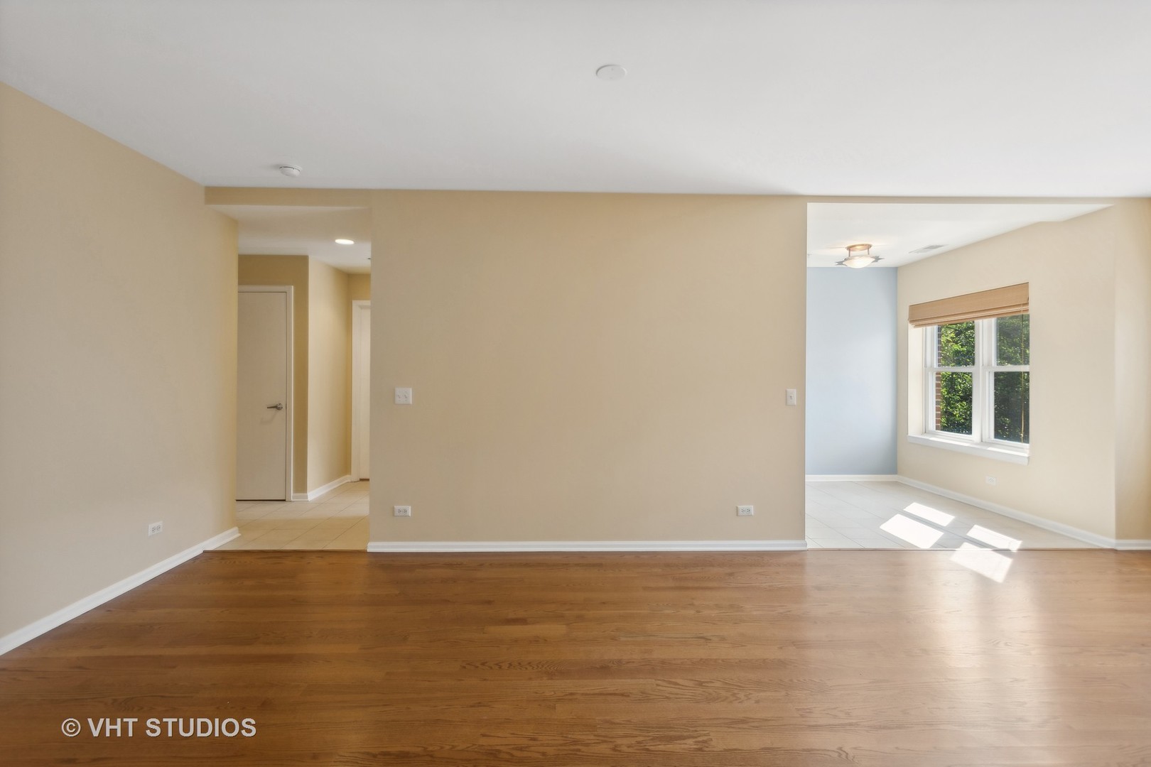 1319 Chicago Avenue Unit: 302