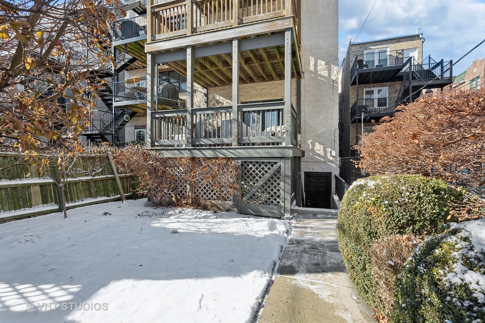 3835 N Greenview Avenue Unit: 3