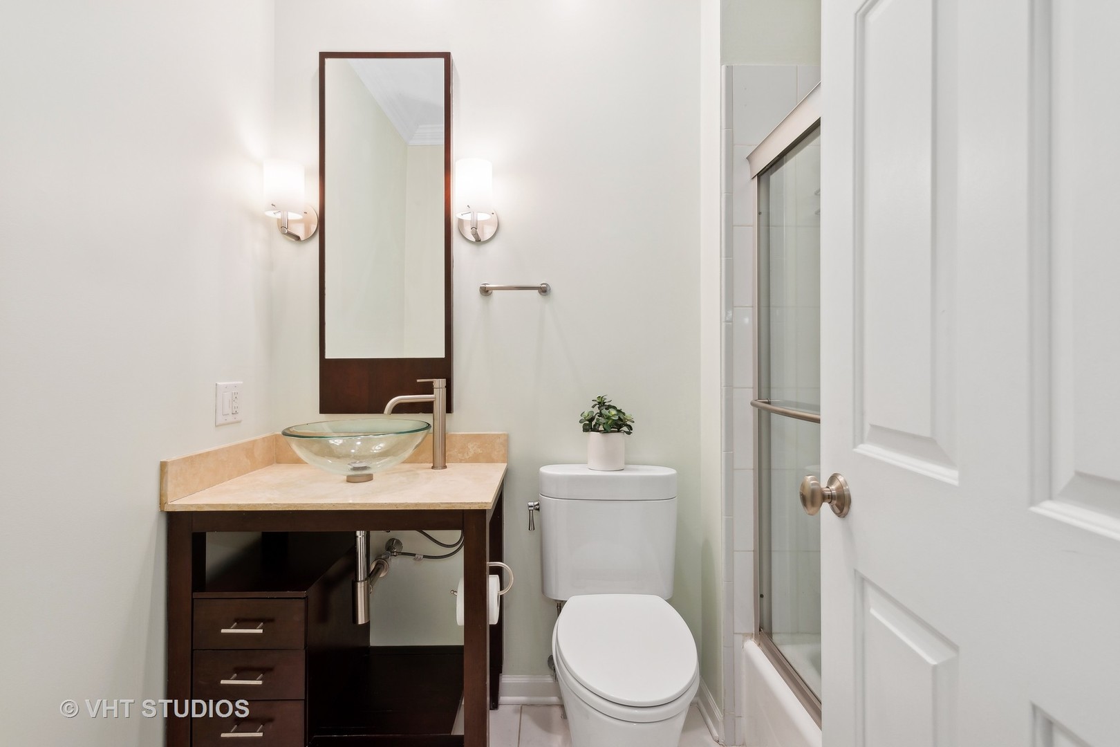 3835 N Greenview Avenue Unit: 3