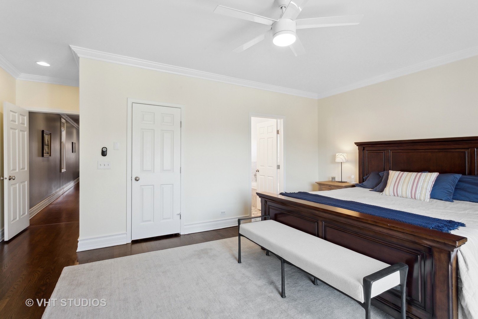 3835 N Greenview Avenue Unit: 3