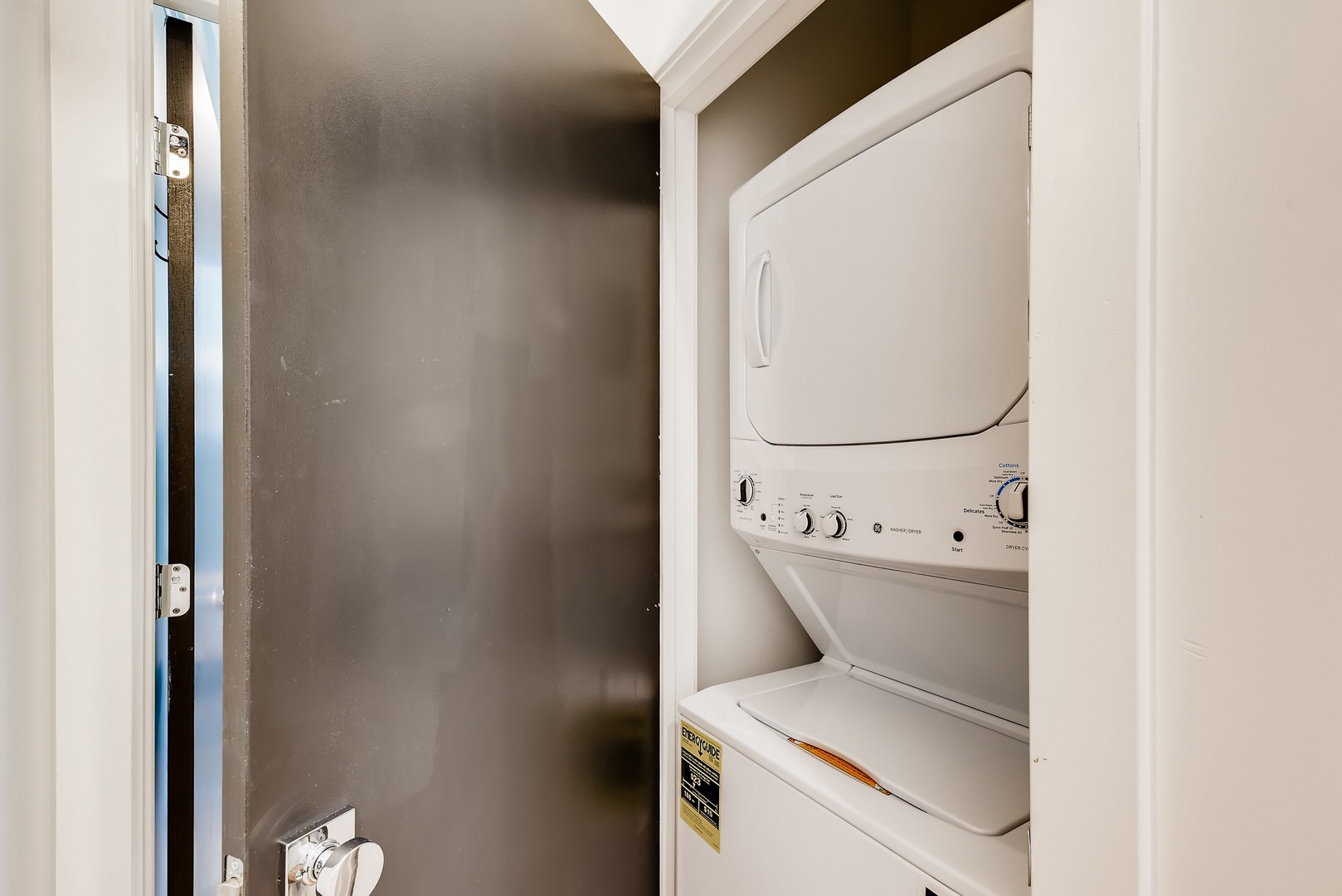 1616 N Cleveland Avenue Unit: 2