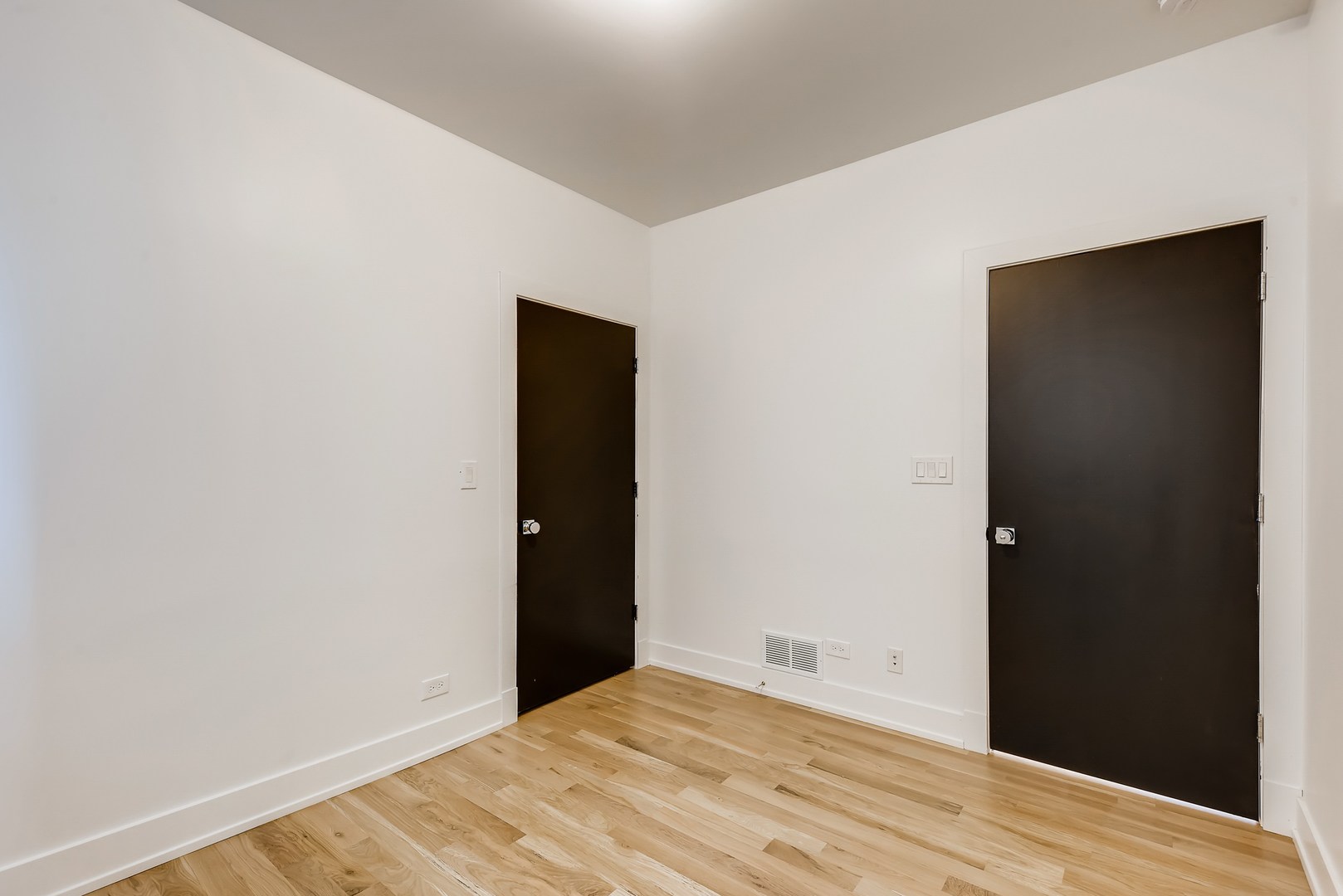 1616 N Cleveland Avenue Unit: 2