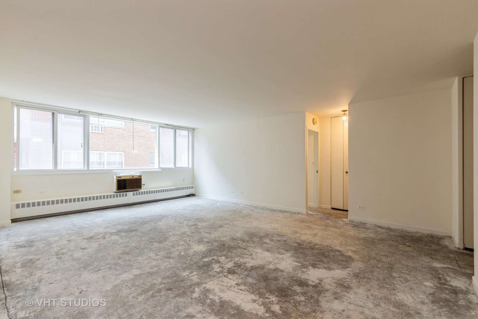 1516 Hinman Avenue Unit: 504