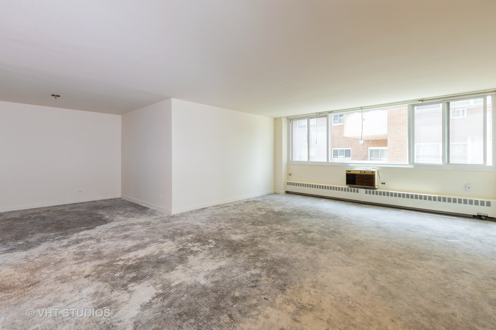 1516 Hinman Avenue Unit: 504