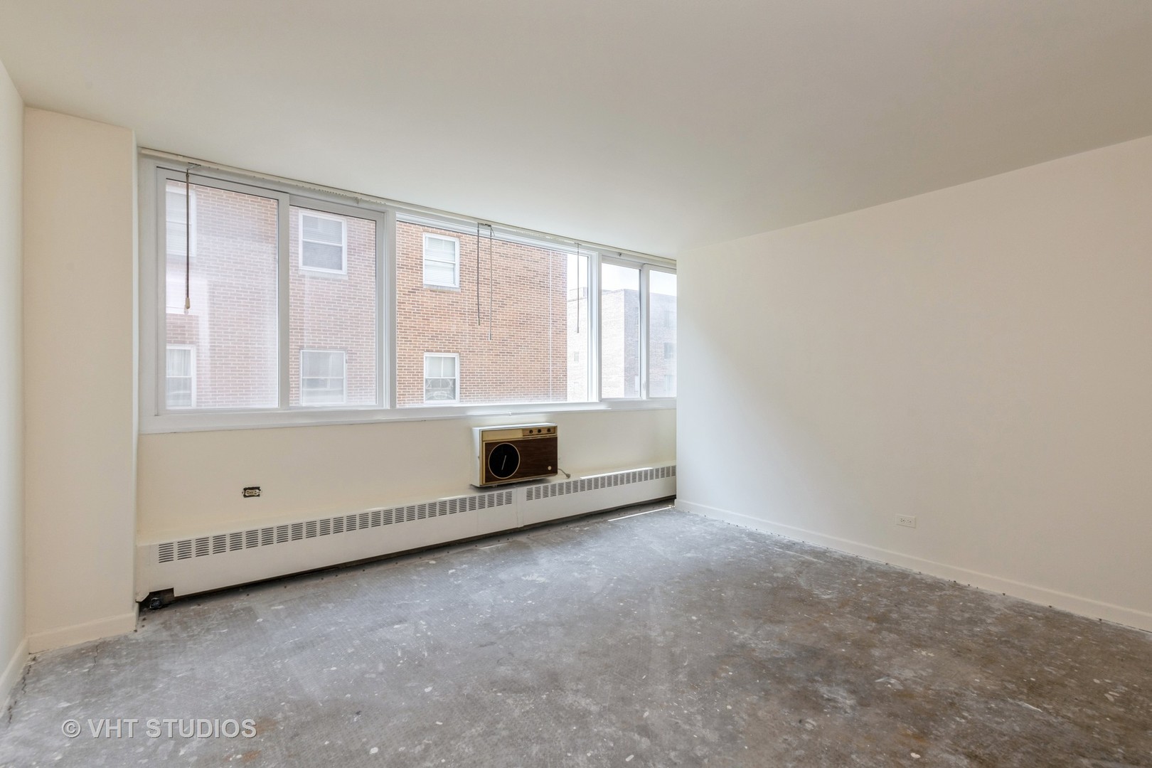 1516 Hinman Avenue Unit: 504