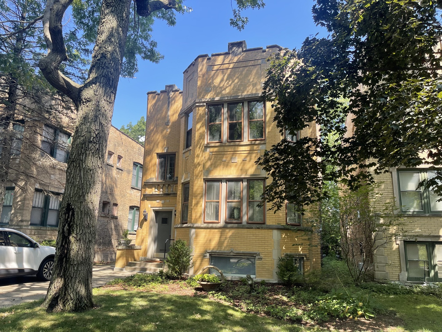 1115 Hull Terrace Unit: 1