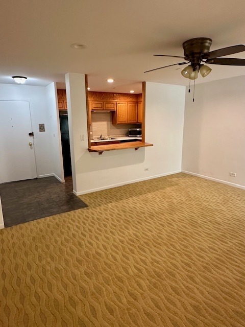 1516 Hinman Avenue Unit: 809