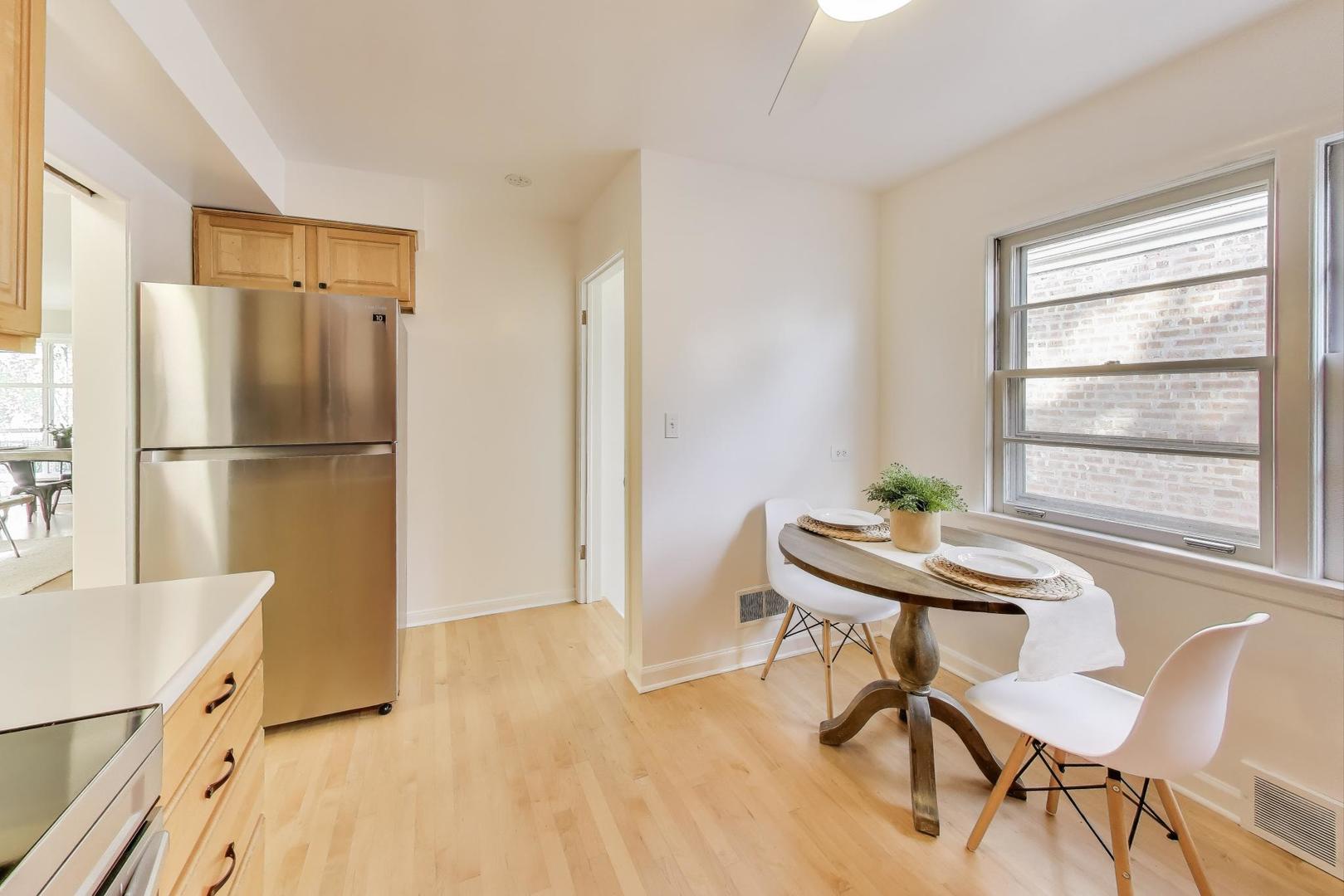 6053 N Keeler Avenue