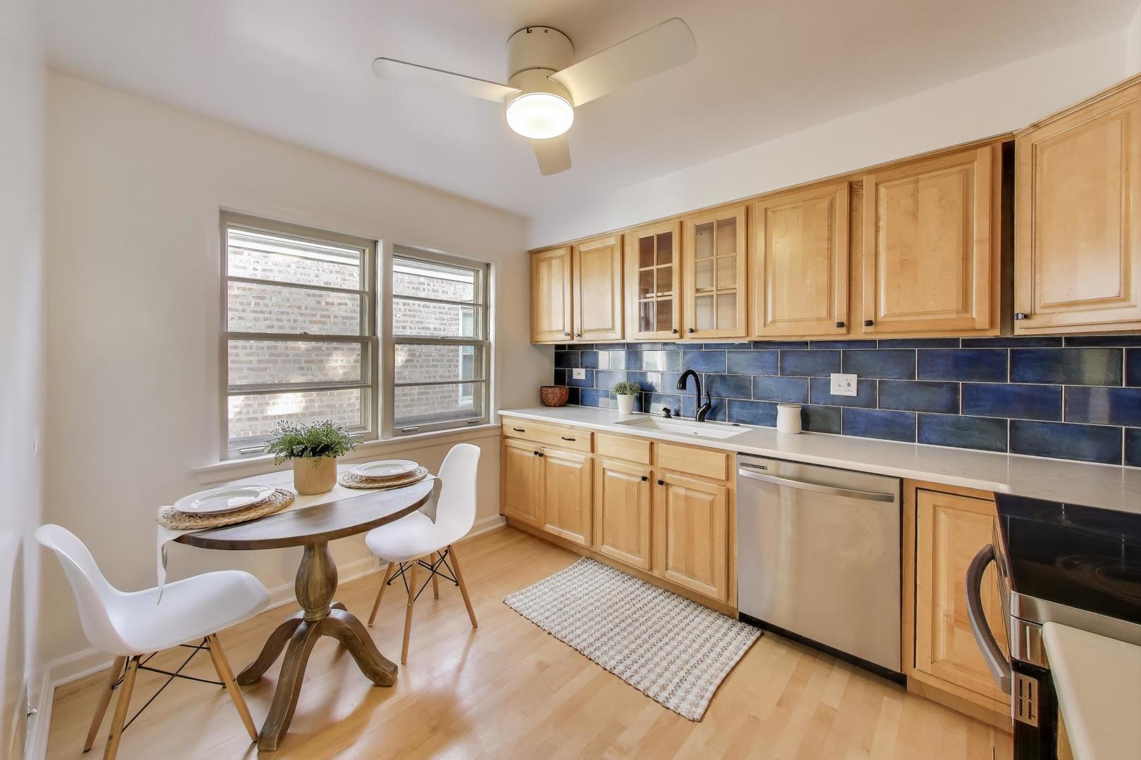 6053 N Keeler Avenue