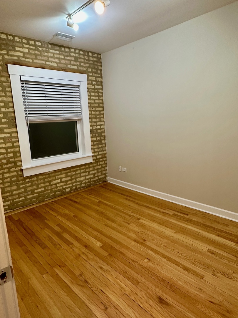 2537.5 Prairie Avenue Unit: 3S