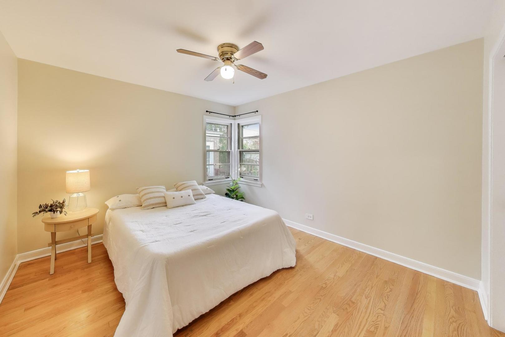 6053 N Keeler Avenue