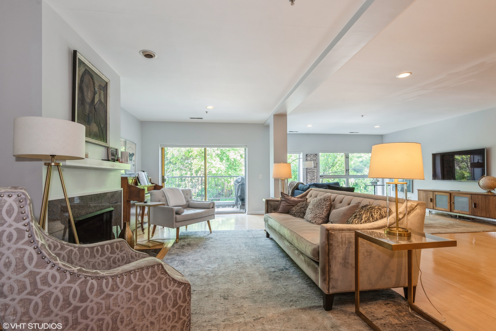 1421 Sherman Avenue Unit: 201