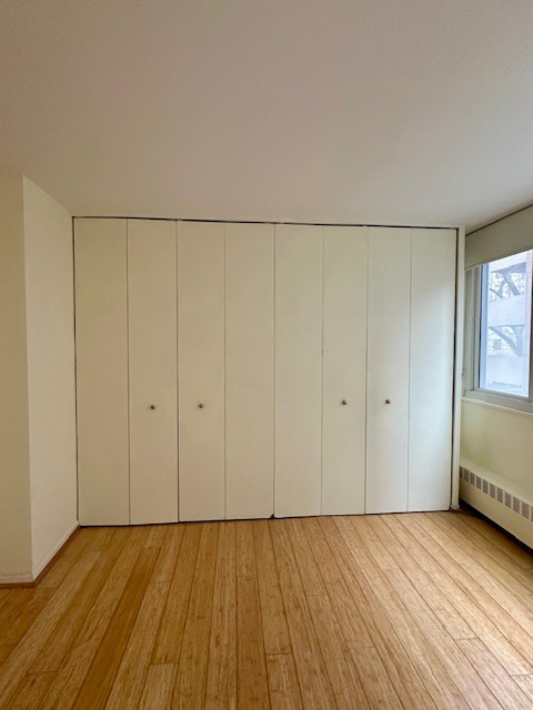 1516 Hinman Avenue Unit: 303