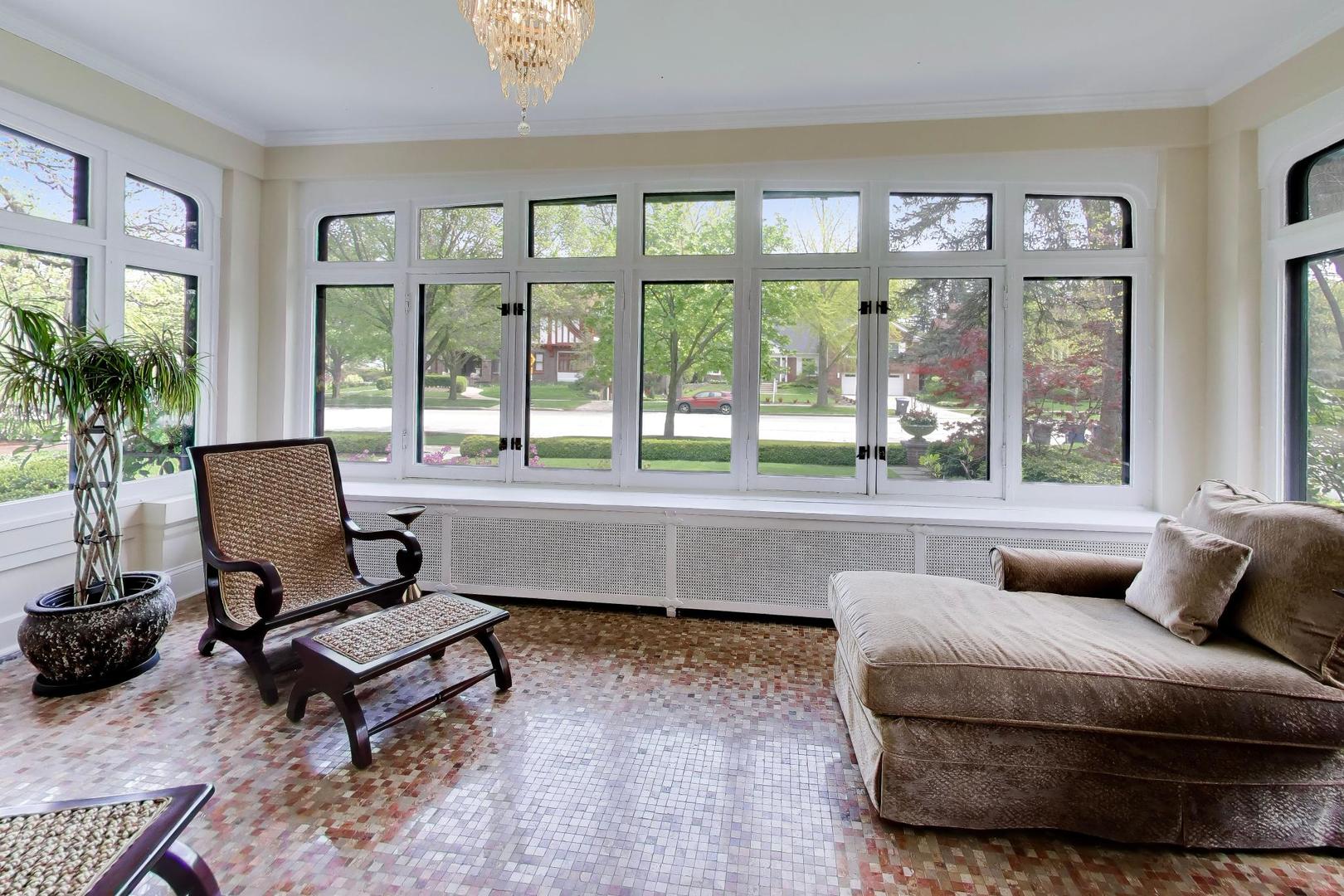 1218 Sheridan Road
