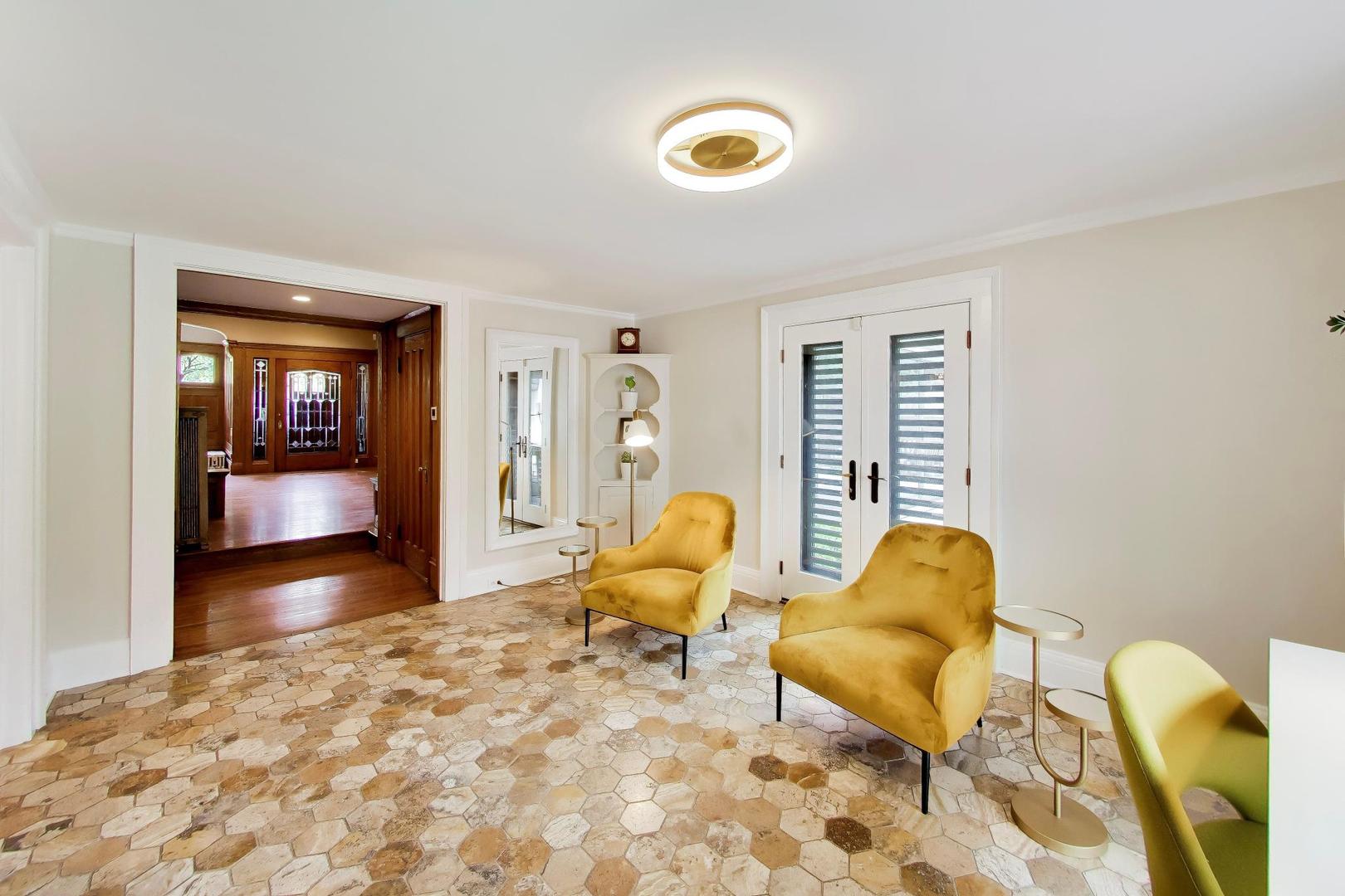 1218 Sheridan Road