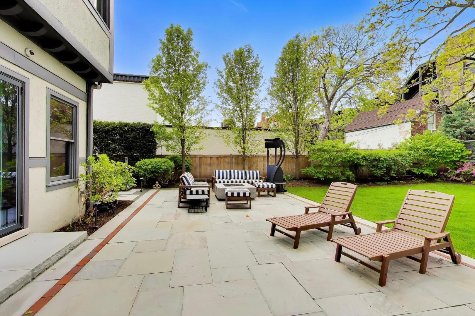1218 Sheridan Road