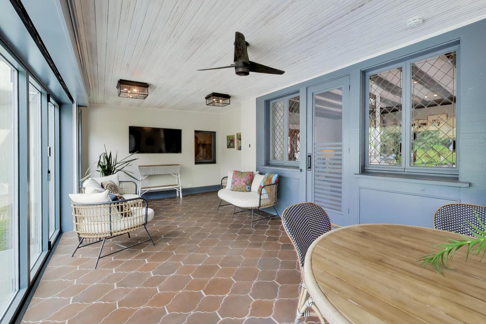 1218 Sheridan Road