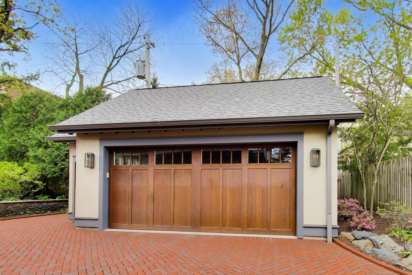 1218 Sheridan Road