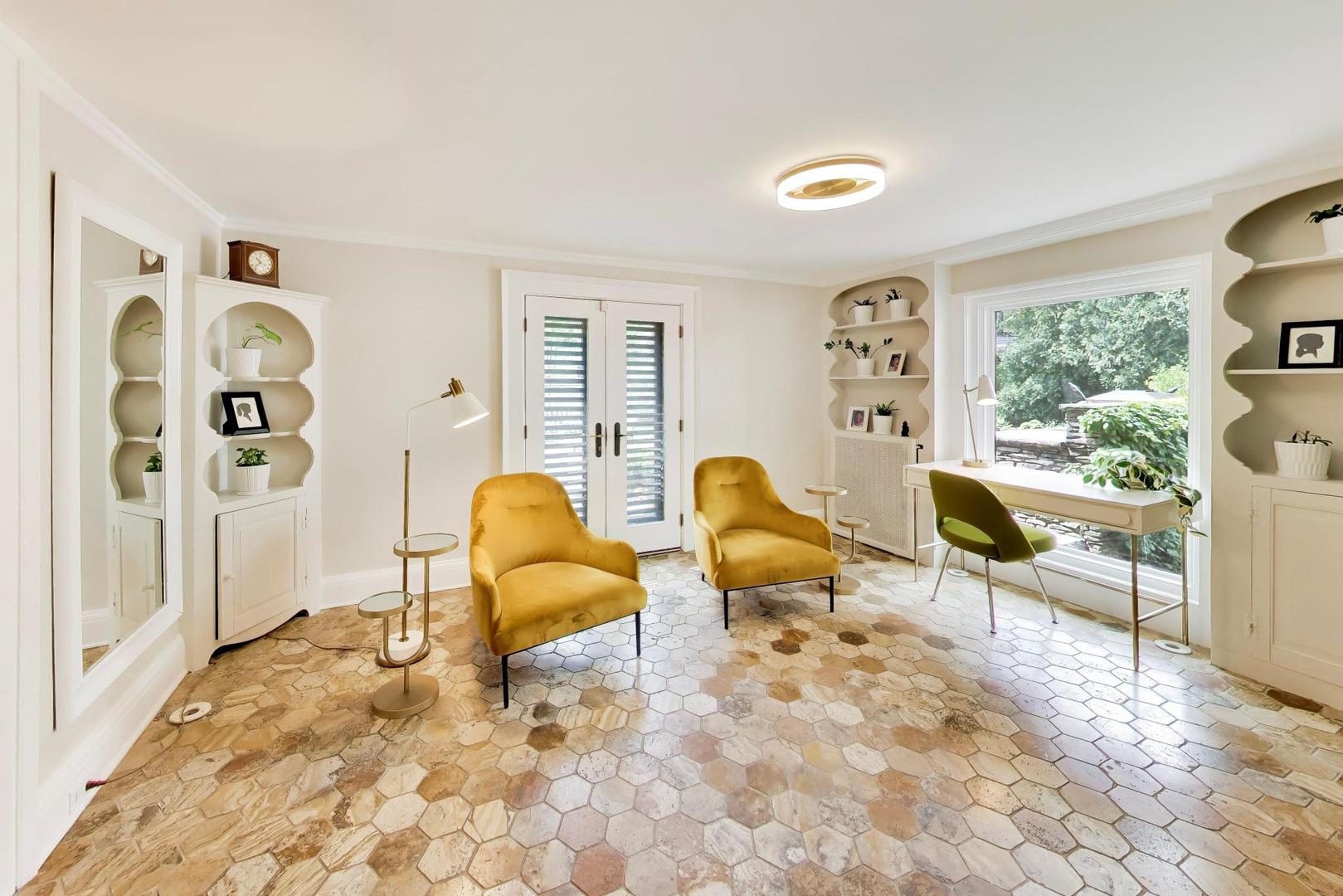 1218 Sheridan Road
