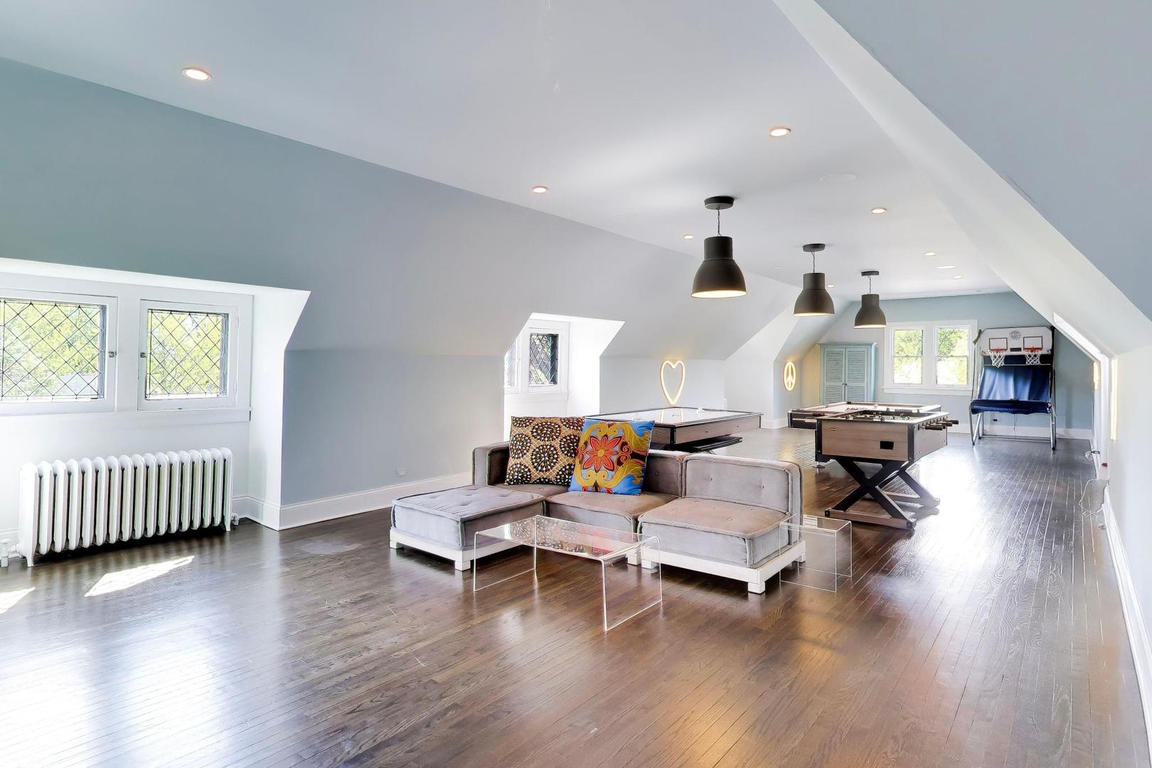 1218 Sheridan Road