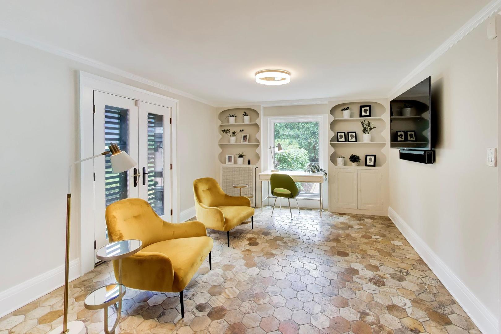 1218 Sheridan Road