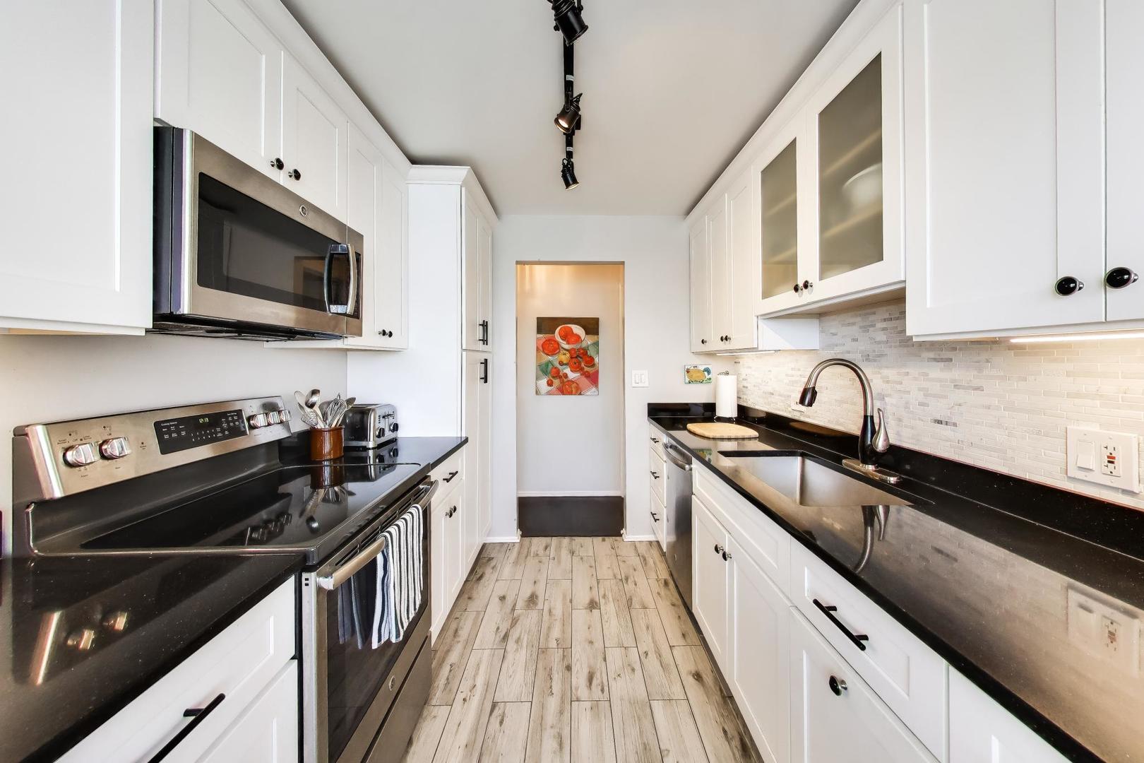 1501 Oak Avenue Unit: 504