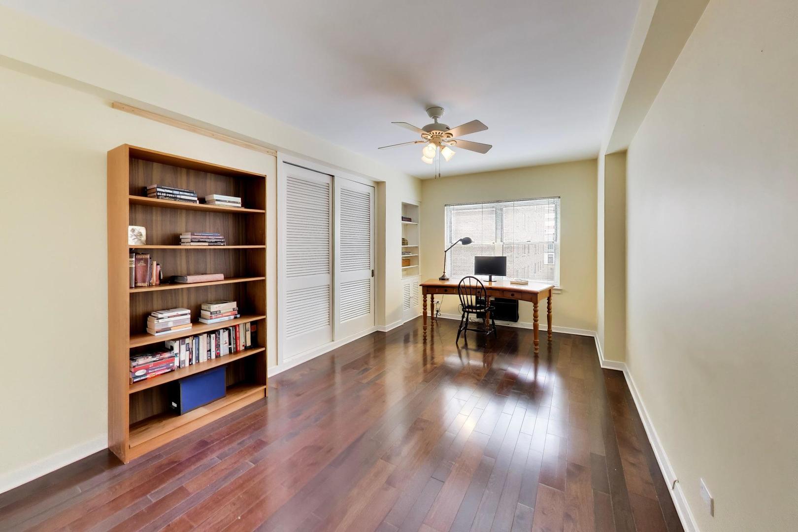 1508 Hinman Avenue Unit: 4C