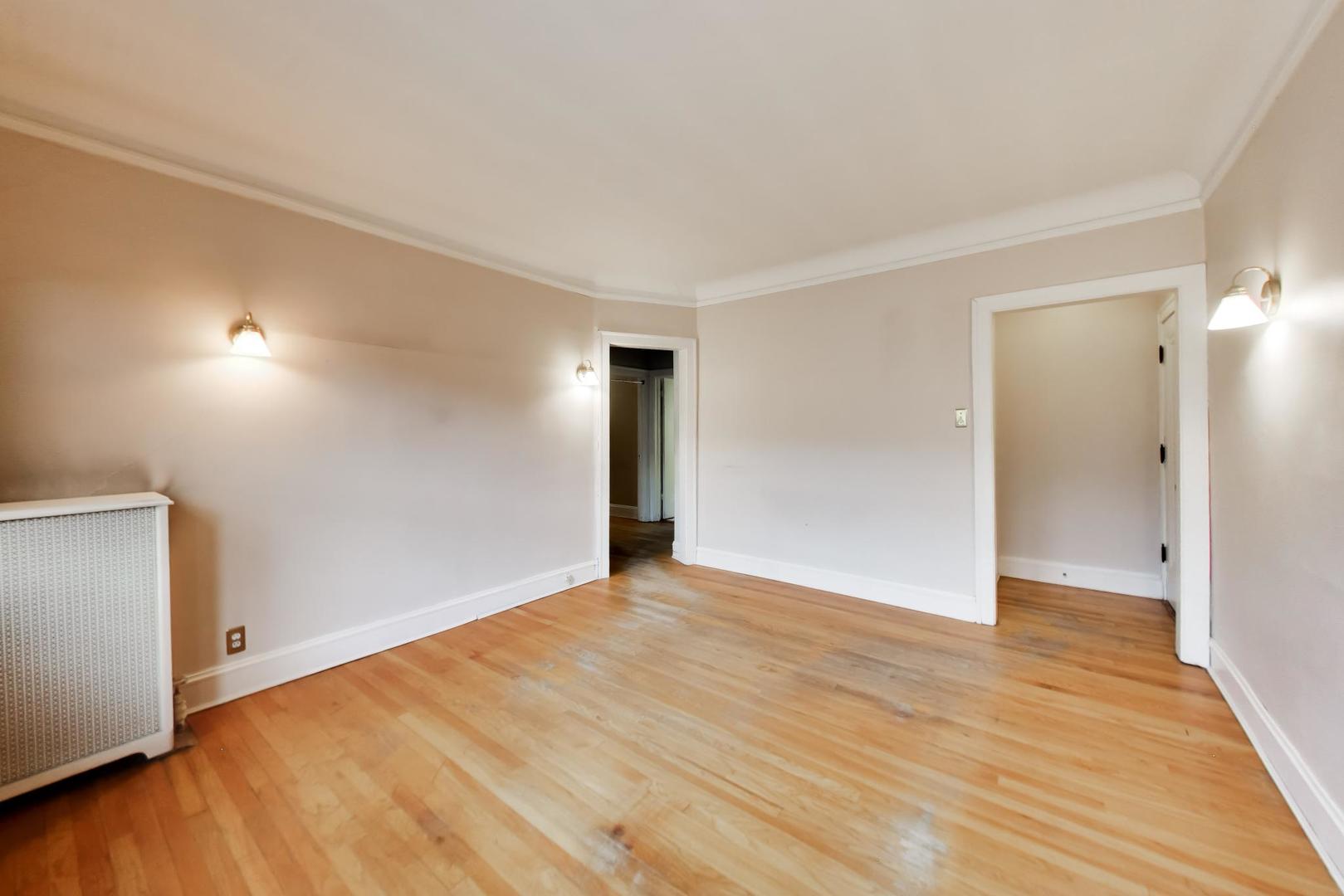 730 Hinman Avenue Unit: 3W