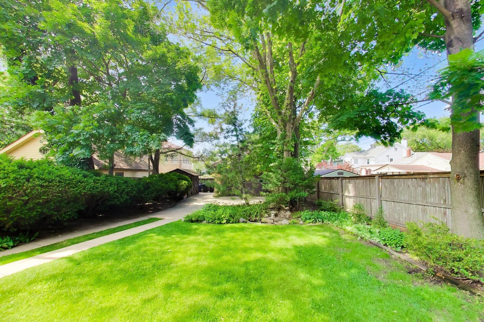 612 Ridge Avenue