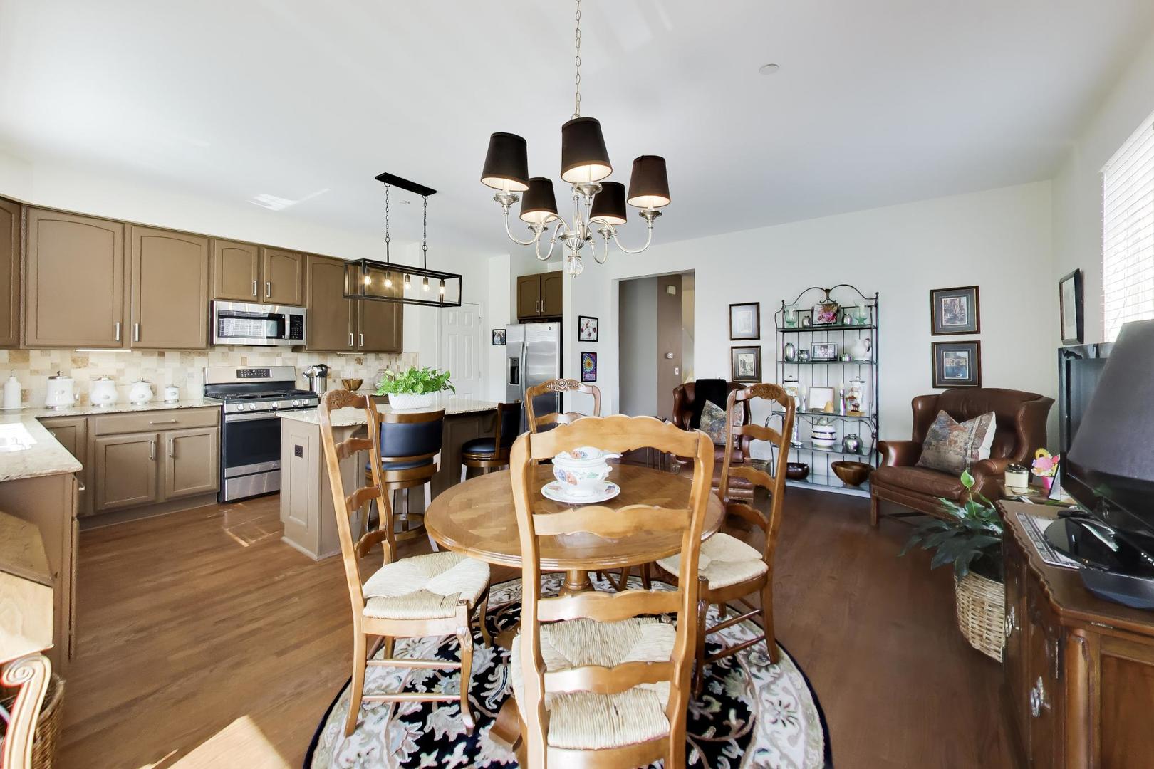 213 River Front Drive Unit: 213