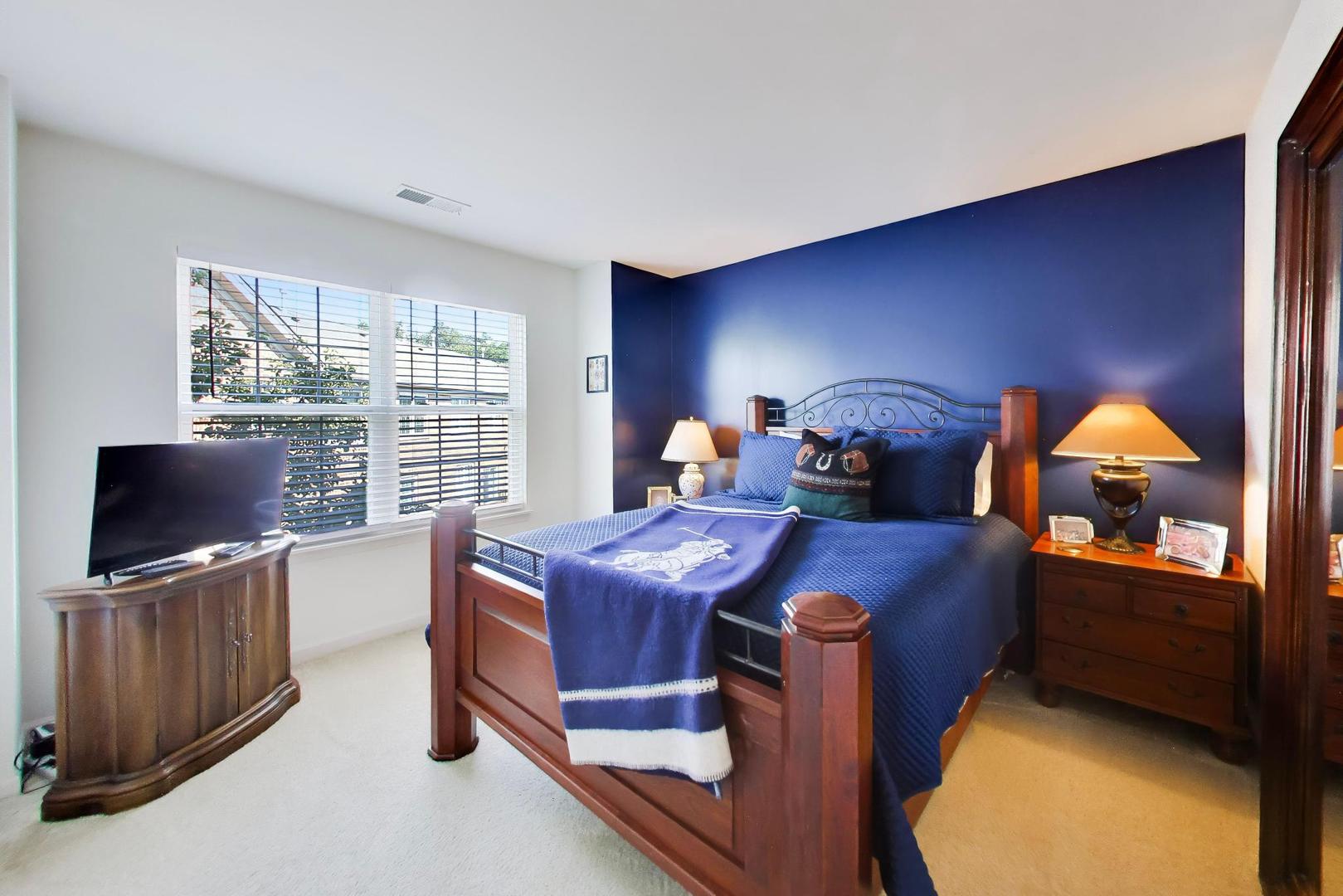 213 River Front Drive Unit: 213