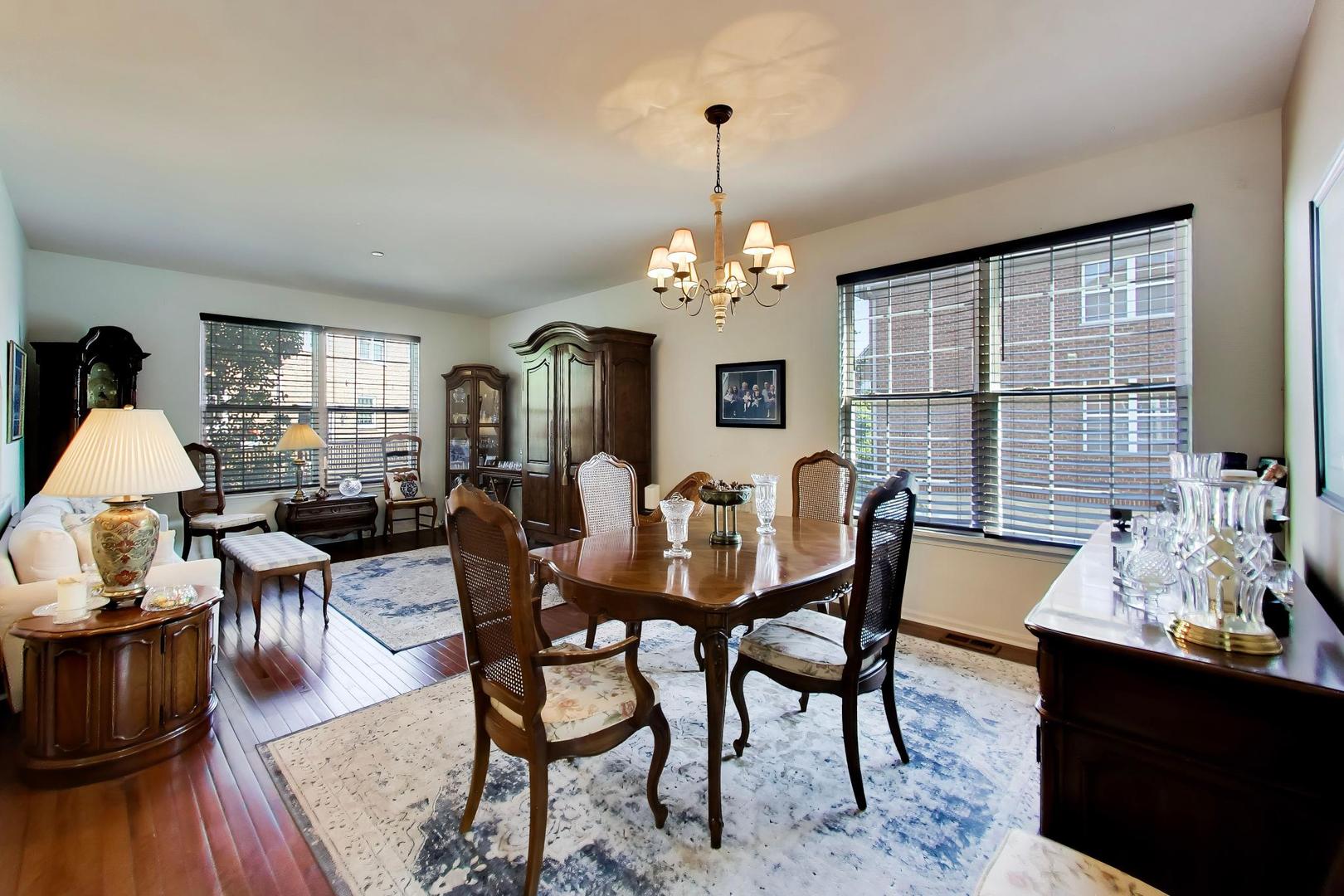 213 River Front Drive Unit: 213