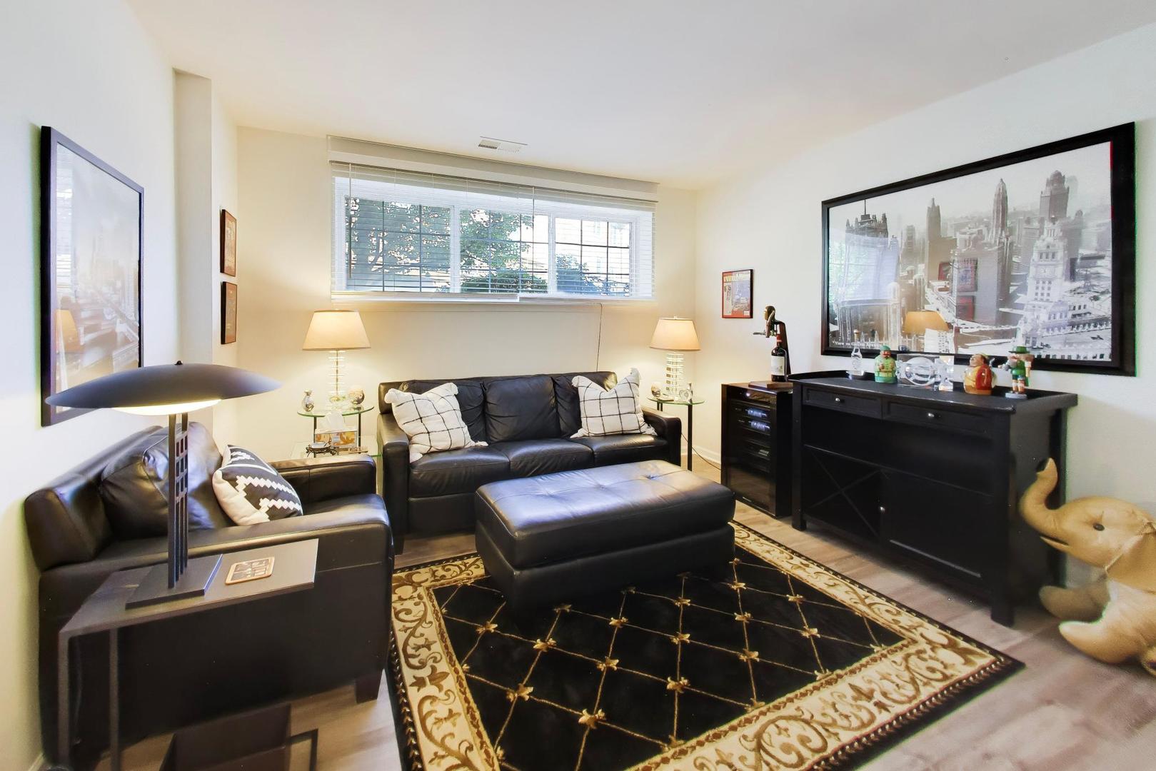 213 River Front Drive Unit: 213