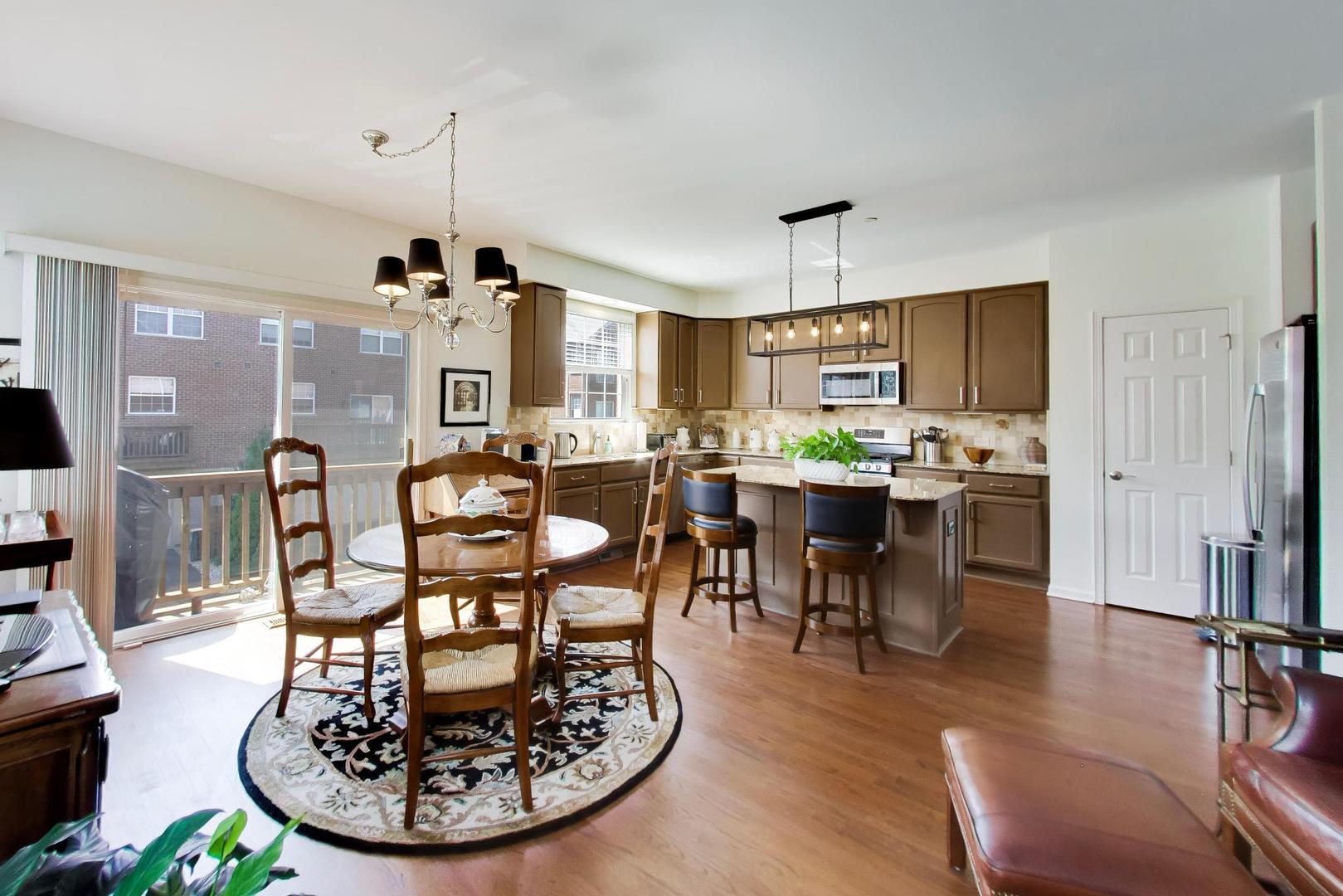 213 River Front Drive Unit: 213